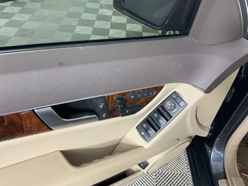 Used 2014 Mercedes-Benz C 300 4MATIC Sedan image 10