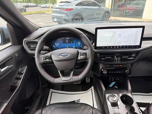Used 2023 Ford Escape ST-Line Elite w/ Premium Technology Package AWD/4WD image 24