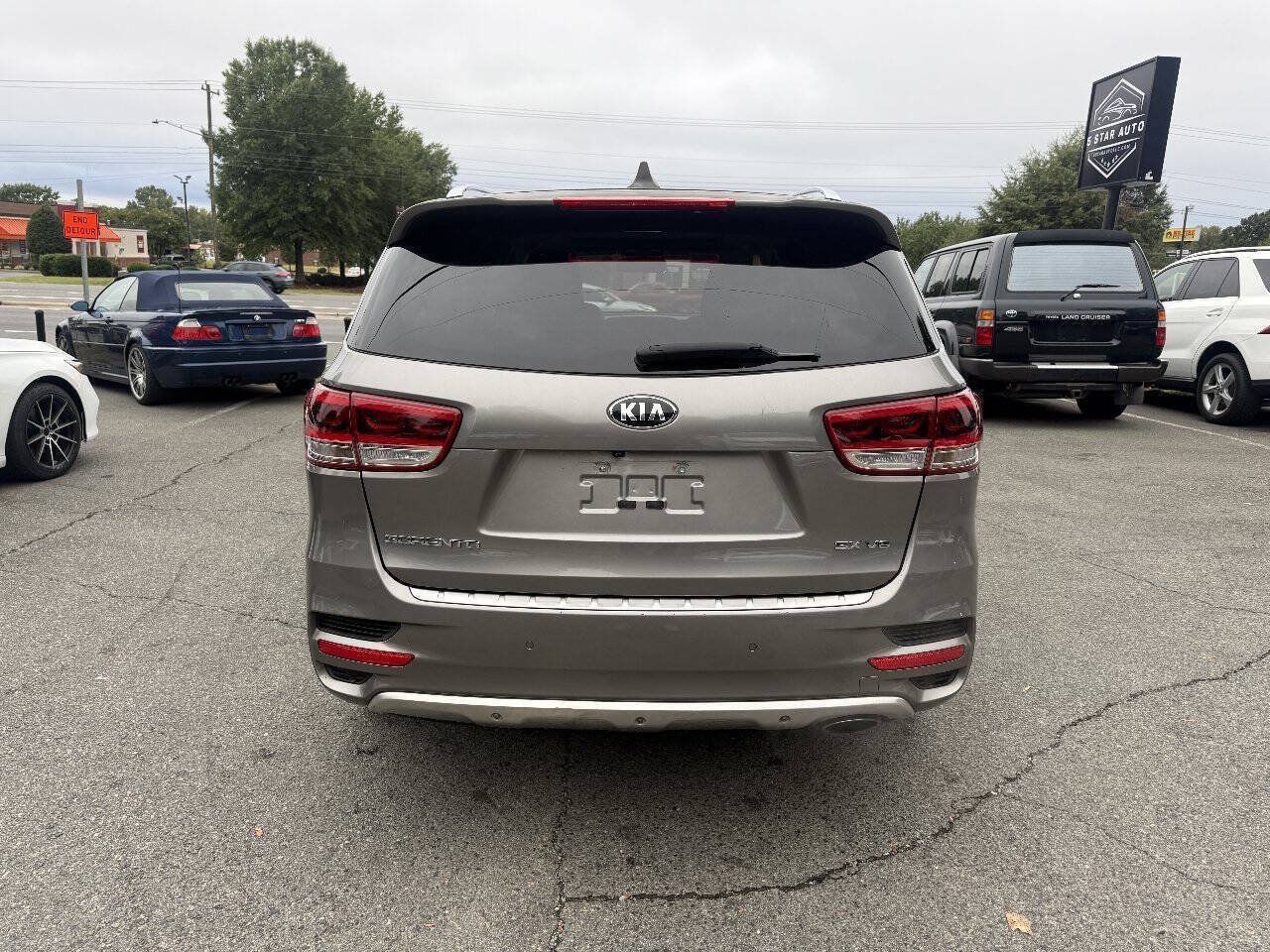 Used 2016 Kia Sorento SX FWD image 6