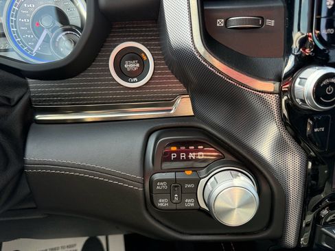Used 2019 RAM 1500 Limited w/ Advanced Safety Group AWD/4WD image 15