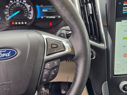 Used 2021 Ford Edge Titanium w/ Class II Trailer Tow Package image 32