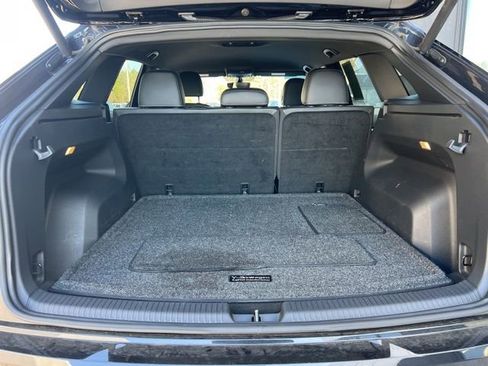 Certified 2020 Volkswagen Atlas Cross Sport SE image 20