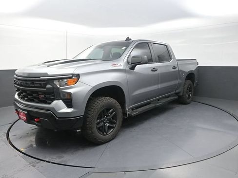 Used 2025 Chevrolet Silverado 1500 Custom Trail Boss AWD/4WD image 3