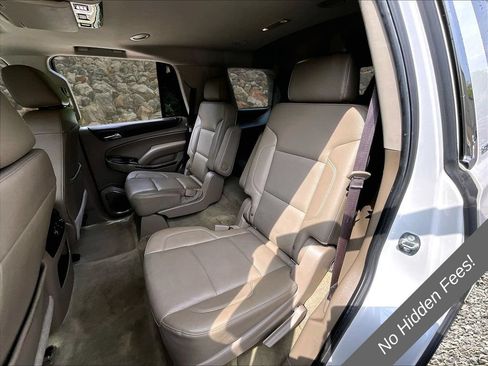 Used 2018 GMC Yukon SLT w/ Open Road Package AWD/4WD image 23