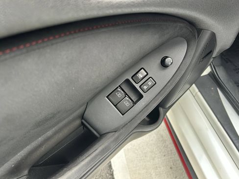 Used 2017 Nissan 370Z NISMO image 20