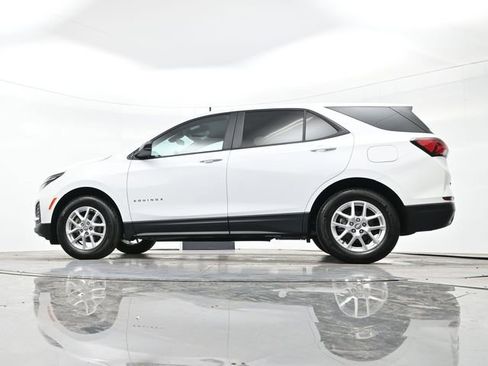 Used 2023 Chevrolet Equinox LS w/ LS Convenience Package image 27