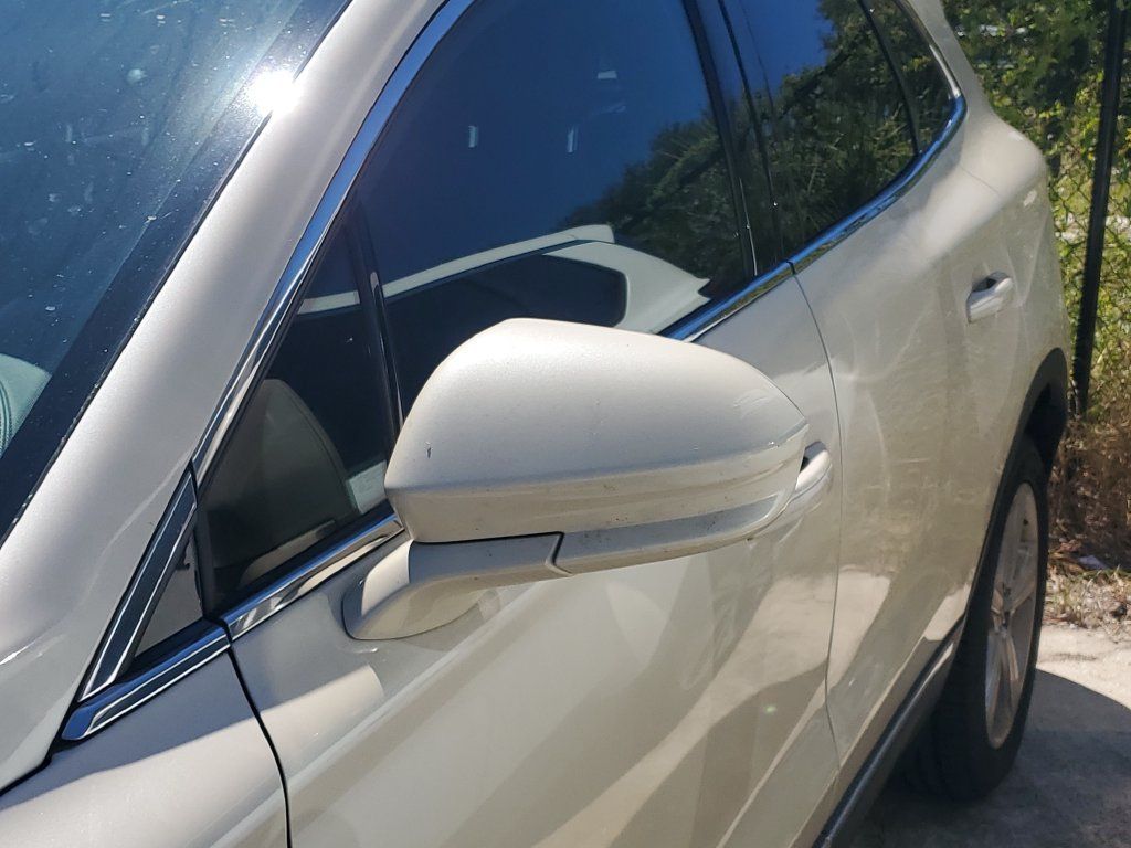 Used 2018 Lincoln MKC Premiere FWD image 2