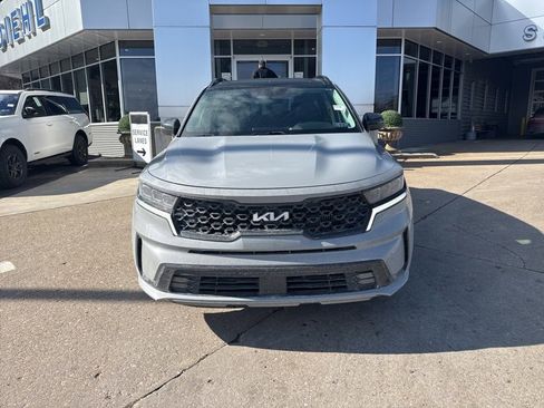 Used 2022 Kia Sorento SX image 2