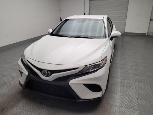 Used 2018 Toyota Camry SE w/ Convenience Package image 15