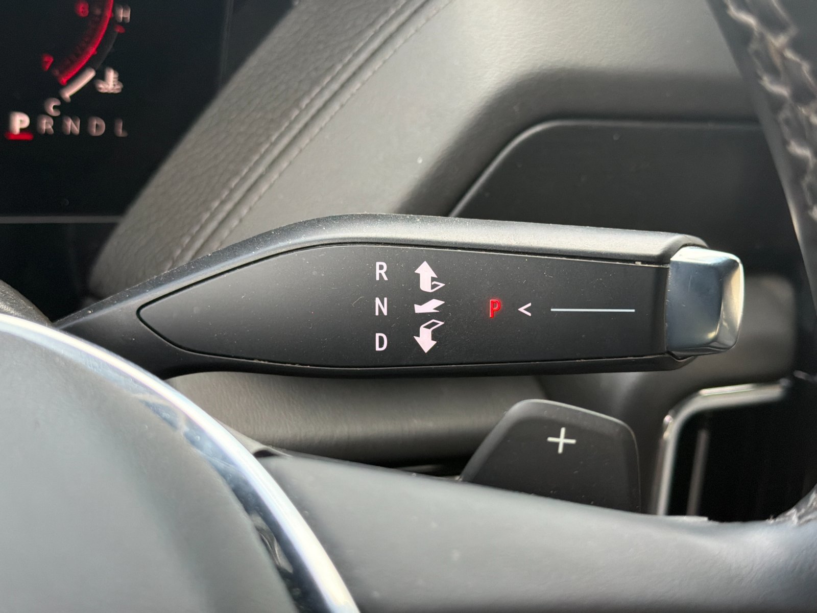 Used 2025 GMC Yukon XL Denali AWD/4WD image 25