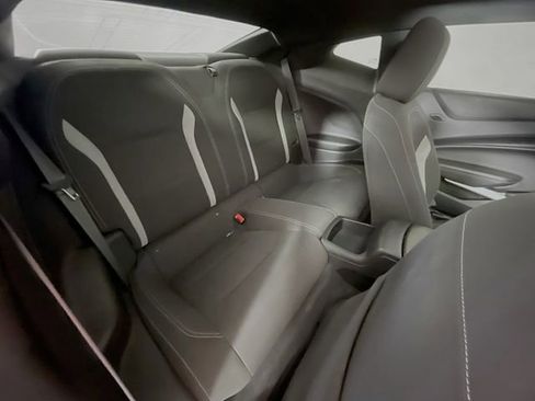 Used 2018 Chevrolet Camaro SS RWD image 26