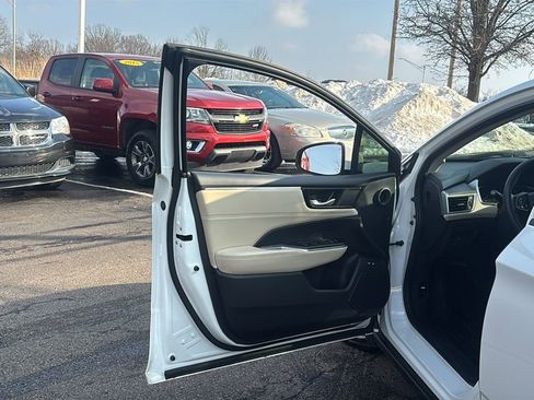 Used 2018 Honda Clarity Plug-In Hybrid image 11
