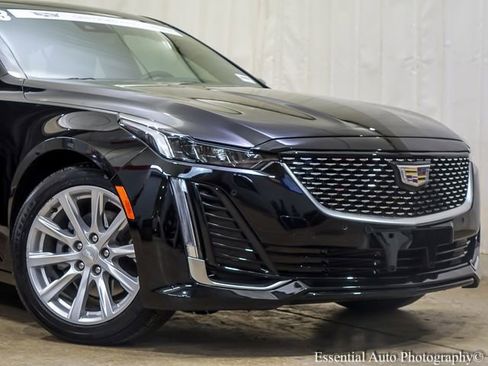 Used 2023 Cadillac CT5 Luxury RWD image 2
