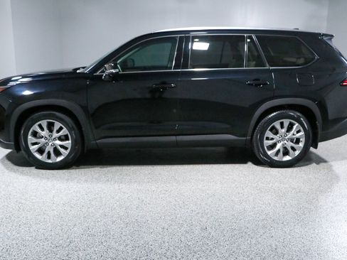 Used 2025 Toyota Grand Highlander AWD Hybrid image 10