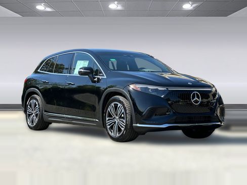 New 2026 Mercedes-Benz EQS 400 4MATIC SUV image 7