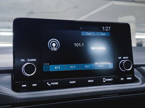 Used 2025 Honda Accord LX image 25