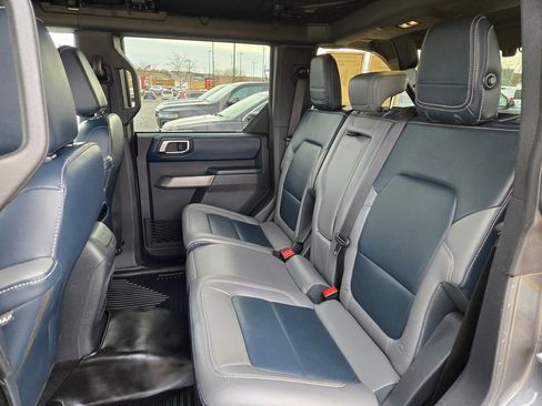 Used 2022 Ford Bronco Outer Banks w/ Sasquatch Package image 25