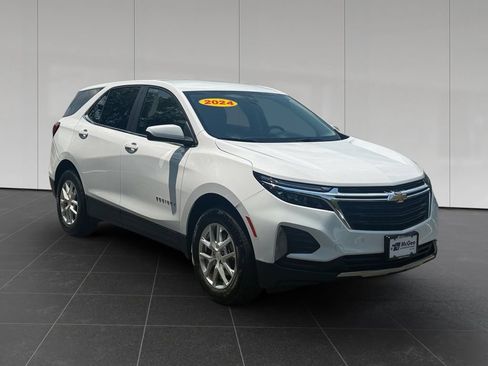 Used 2024 Chevrolet Equinox LT AWD/4WD image 7