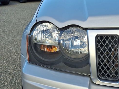 Used 2007 Jeep Grand Cherokee Overland image 9