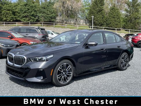 Used 2026 BMW 530i xDrive w/ M Sport Package AWD/4WD image 1