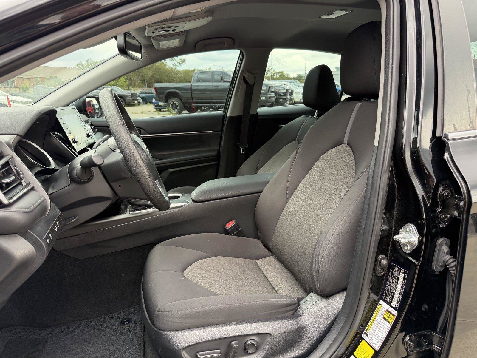 Used 2024 Toyota Camry LE w/ Convenience Package FWD image 11