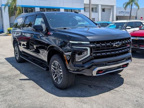 New 2026 Chevrolet Suburban Z71 w/ Z71 Off-Road Package AWD/4WD image 1