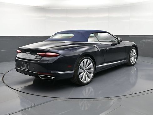 New 2026 Bentley Continental GTC AWD/4WD image 8