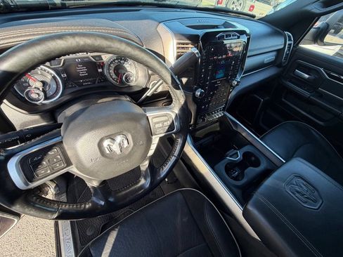 Used 2019 RAM 2500 Laramie w/ Night Edition AWD/4WD image 13