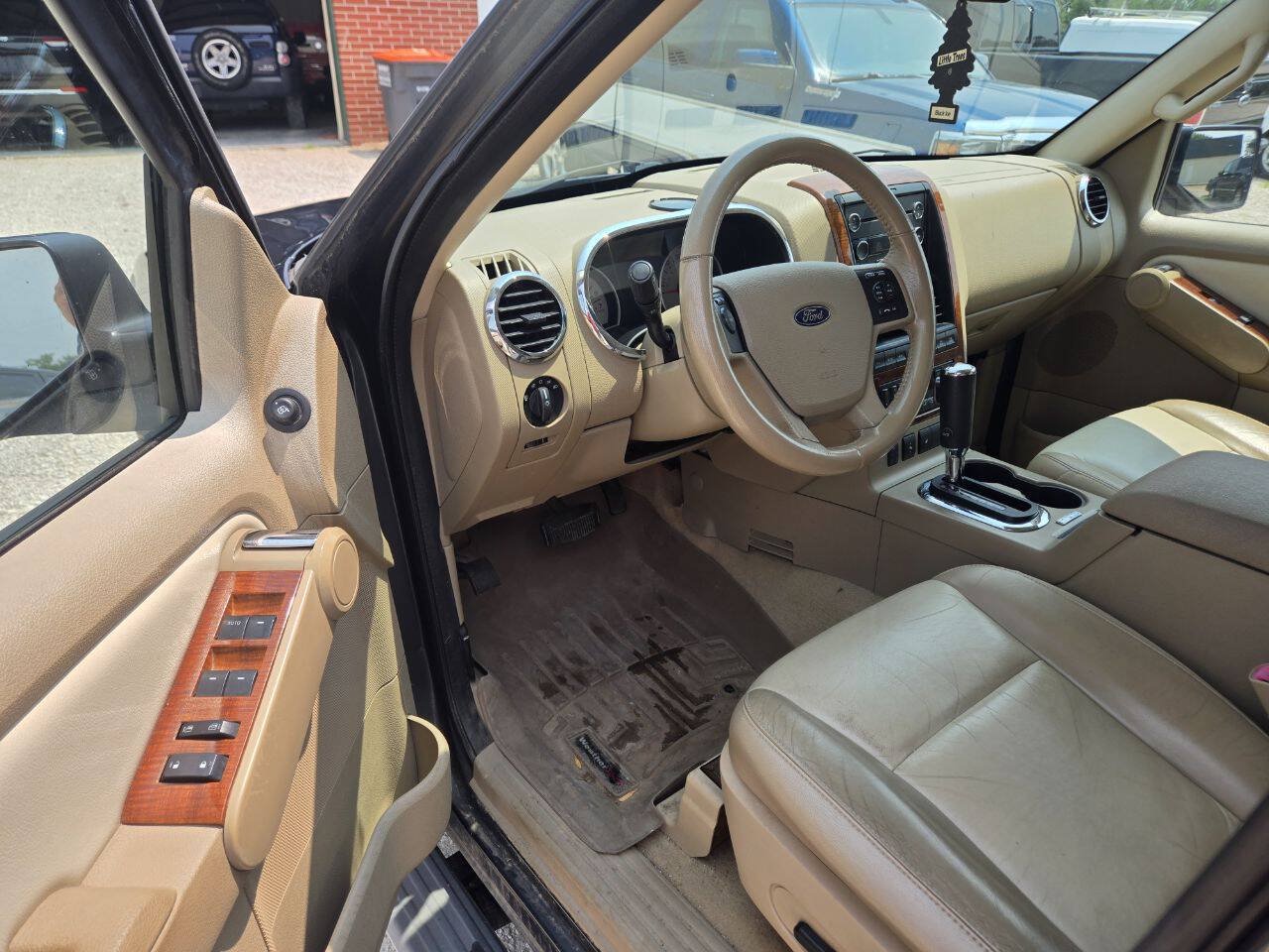 Used 2010 Ford Explorer Eddie Bauer AWD/4WD image 9