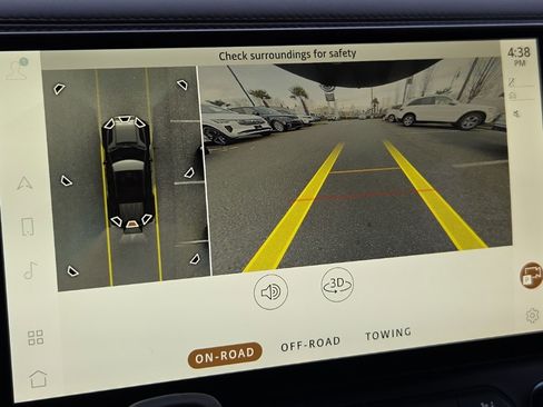 New 2026 Land Rover Defender 110 X-Dynamic SE image 26