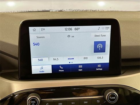 Used 2022 Ford Escape SE image 11