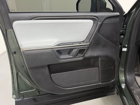 Used 2024 Rivian R1S Adventure AWD/4WD image 39