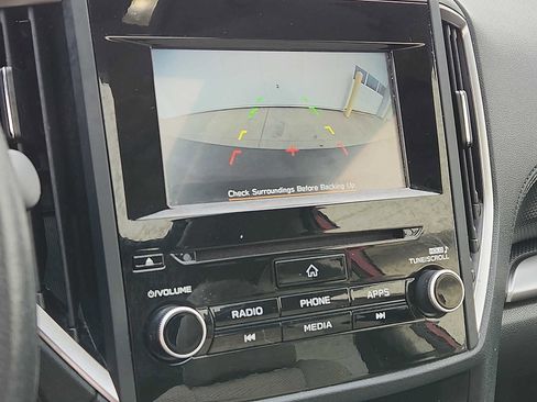 Used 2021 Subaru Forester Premium image 18