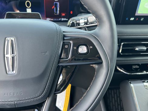 New 2026 Lincoln Aviator 2WD image 13