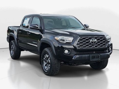 Used 2023 Toyota Tacoma TRD Off-Road AWD/4WD image 3