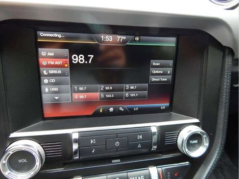 Used 2015 Ford Mustang Premium image 28