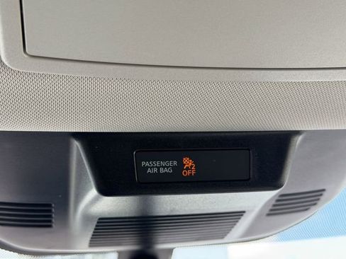 Certified 2023 Nissan Rogue SV FWD image 21