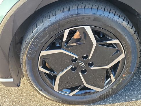 Certified 2024 Hyundai Ioniq 5 SEL RWD image 7