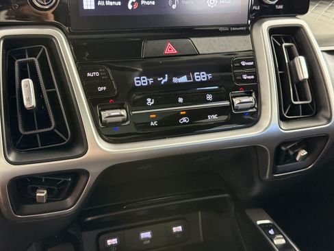 Used 2021 Kia Sorento S w/ Panoramic Sunroof Package AWD/4WD image 27