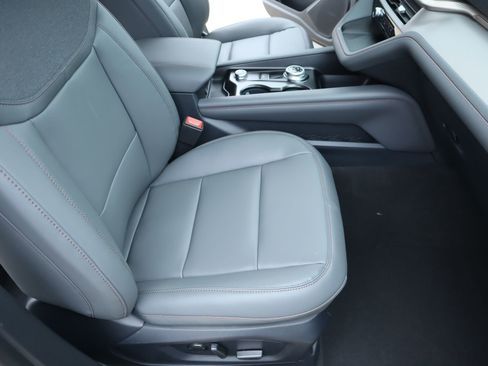 New 2026 Ford Explorer Active RWD image 15