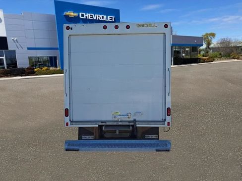 Used 2024 Ford E-450 and Econoline 450 Super Duty RWD image 24
