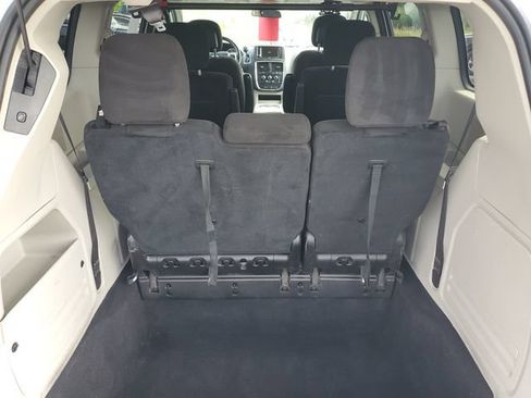 Used 2015 Dodge Grand Caravan SXT w/ Rear Park Assist Package FWD image 7