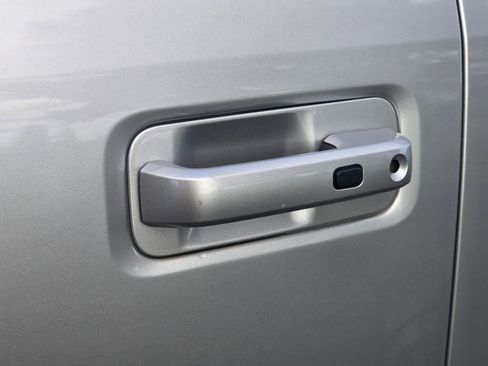 Used 2018 Ford F150 Lariat w/ Equipment Group 502A Luxury image 10