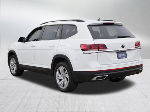 Certified 2023 Volkswagen Atlas SE w/ Panoramic Sunroof Package AWD/4WD image 5