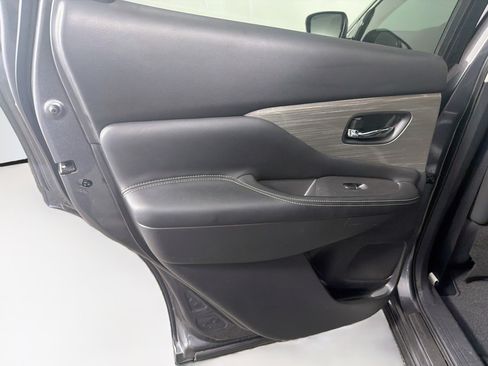 Used 2016 Nissan Murano Platinum w/ Platinum Technology Package FWD image 28