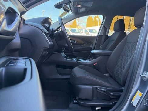 Used 2020 GMC Terrain SLE image 18