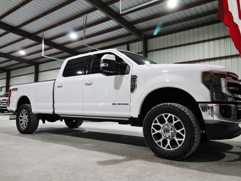 Used 2020 Ford F250 Lariat w/ Lariat Ultimate Package AWD/4WD image 16