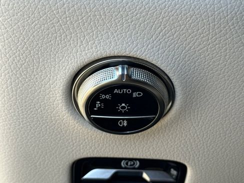 Used 2026 Mercedes-Benz GLC 300 image 30