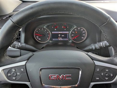 Used 2023 GMC Acadia SLT image 29