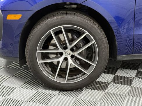 New 2025 Porsche Macan image 12